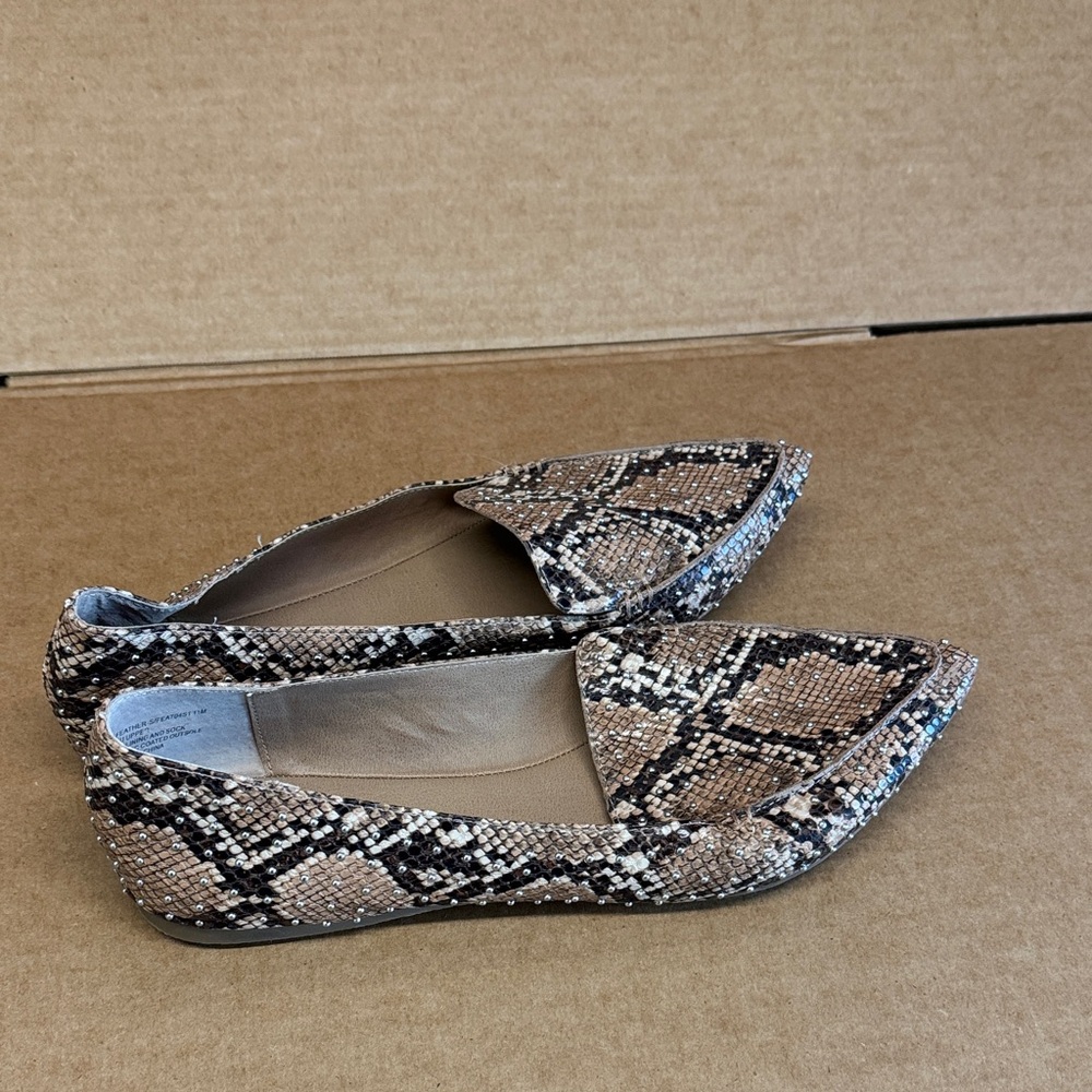 Steve Madden Brown Snakeskin Flats